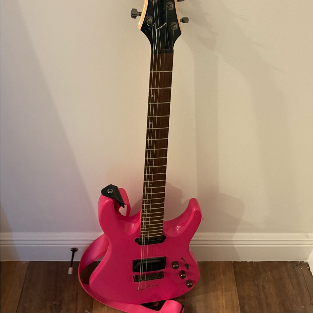 Mitchell & Ness Pink Guitar Stand
